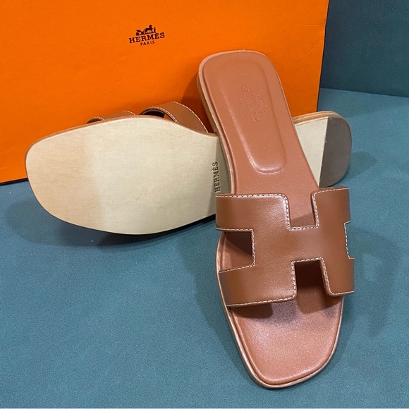 Hermes Women's Brown Sandals - Picture 1 of 5